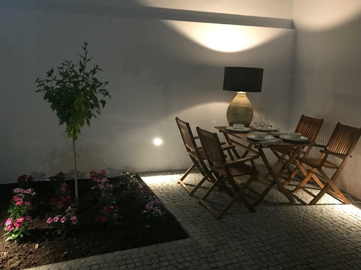Casa Do Cabido - Elegance In Simple Traits Apartment Evora Bagian luar foto
